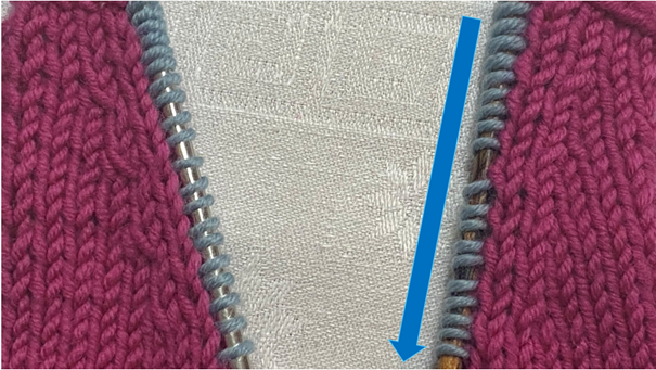 Maschen aus Knötchenrand aufnehmen rechts