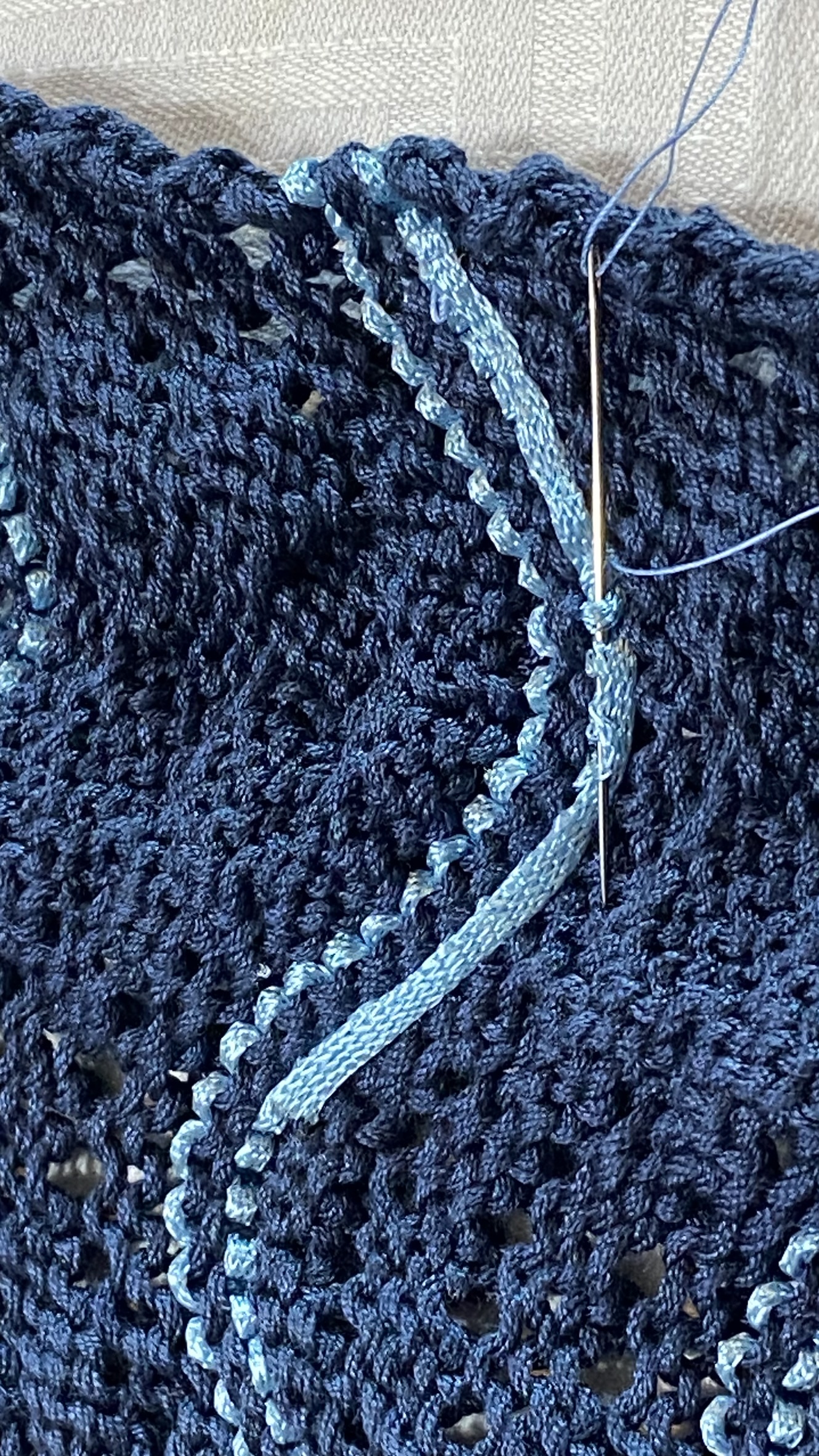 Bändchengarn vernähen