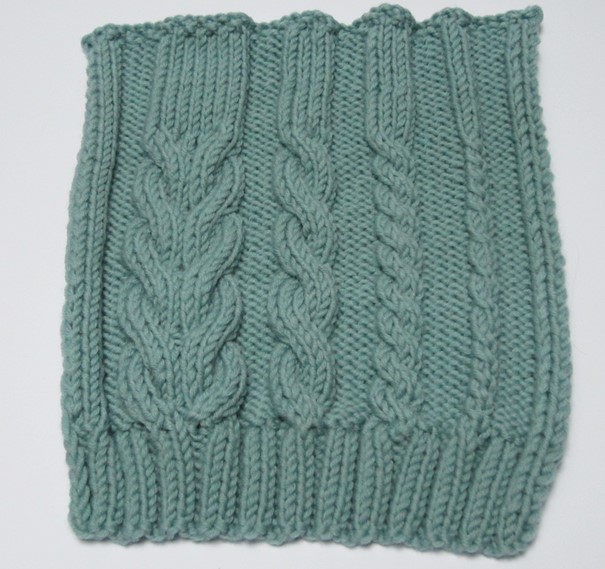 Maschenprobe Zopf 2 vorne